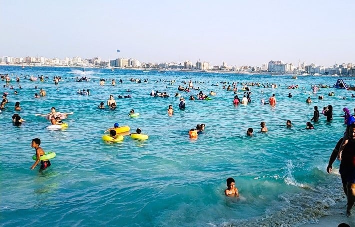 شاطئ الغرام واطلالته المميزة على خليج مرسى مطروح