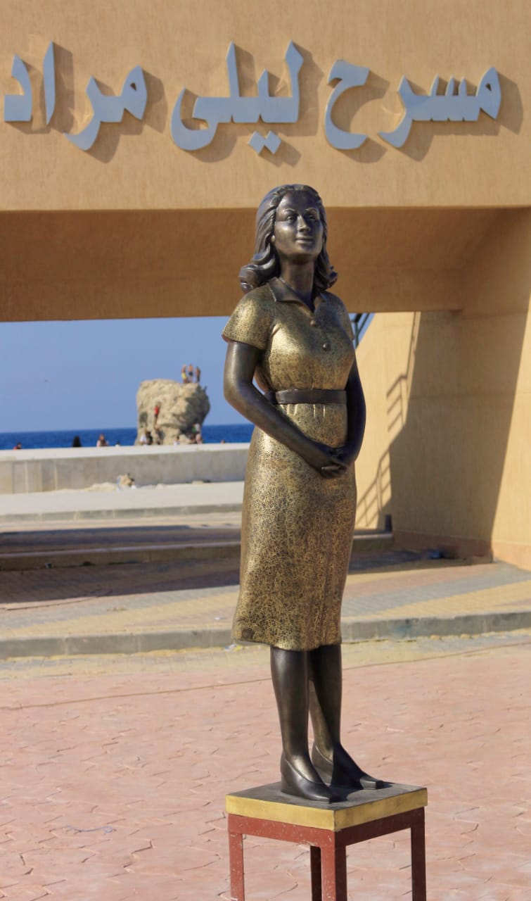 تمثال ليلى مراد بشاطئ الغرام في مطروح