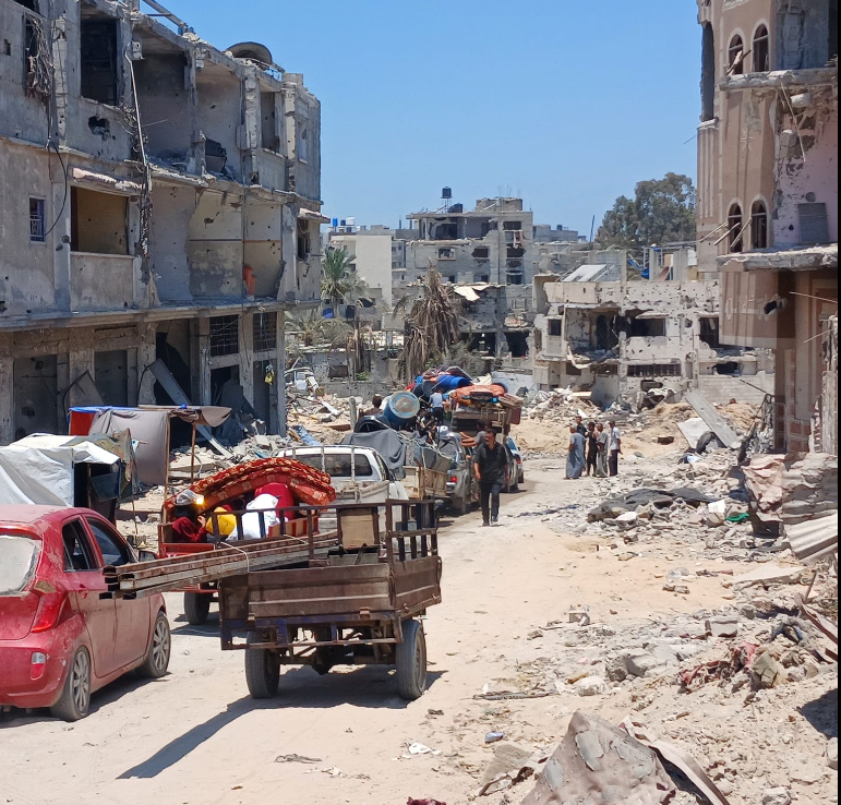 أنقاض منازل مدمرة في غزة