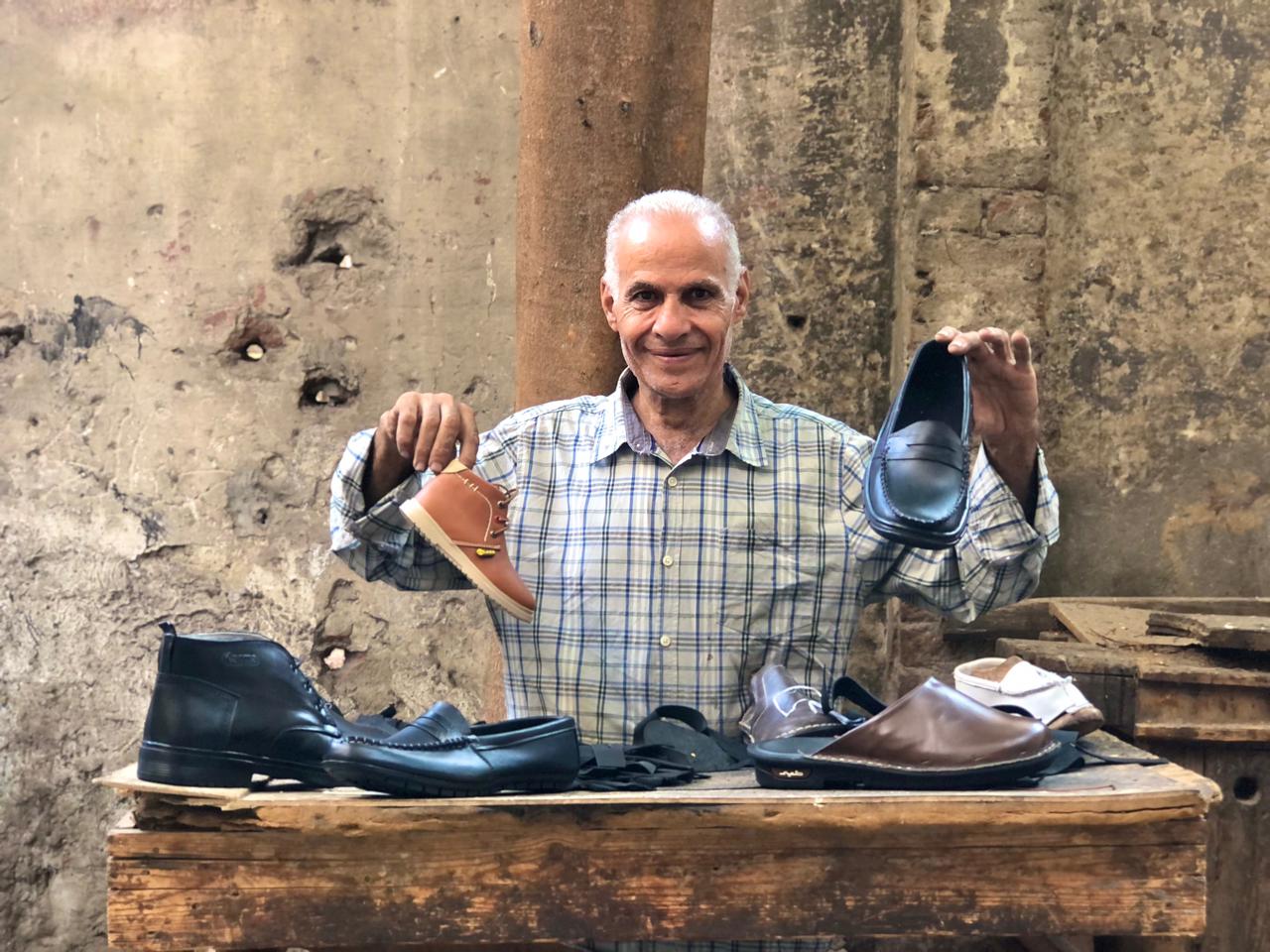 جمال محمد صانع الأحذية بالدرب الأحمر