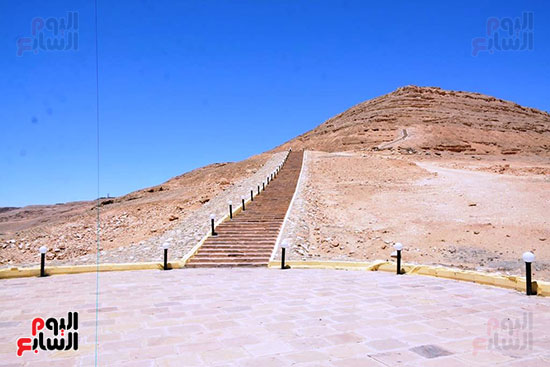 الطريق إلى المقبرة بعد التطوير (3)