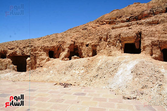 منظر عام لمقابر الحوواويش الأثرية  (2)