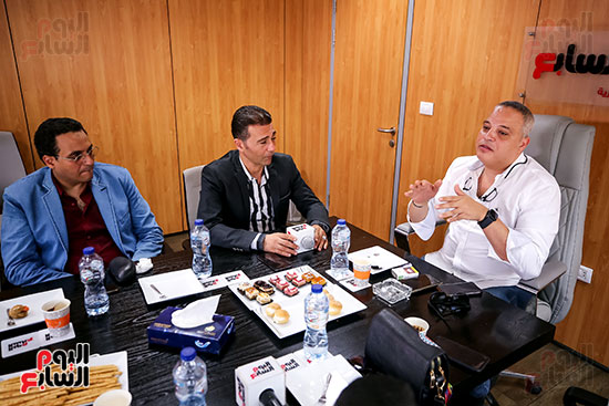 صناع مسرحية الحنين 80 90 (3)