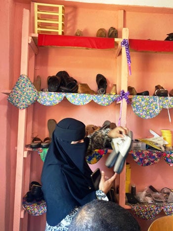 أحذية-تم-تصنيعها-فى-نجع-الشيخ-عون