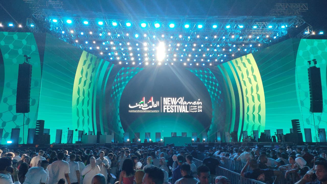 مسرح  U Arena  يستعد لاستقبال حفل تامر حسنى  فى مهرجان العلمين الجديدة (1)