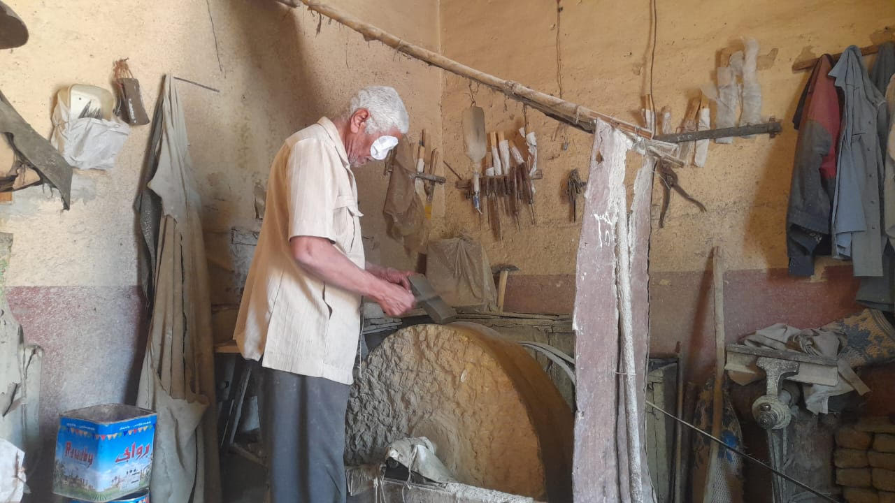  محل عمره 100 عام مصنوع من الحجر يدويا (2)