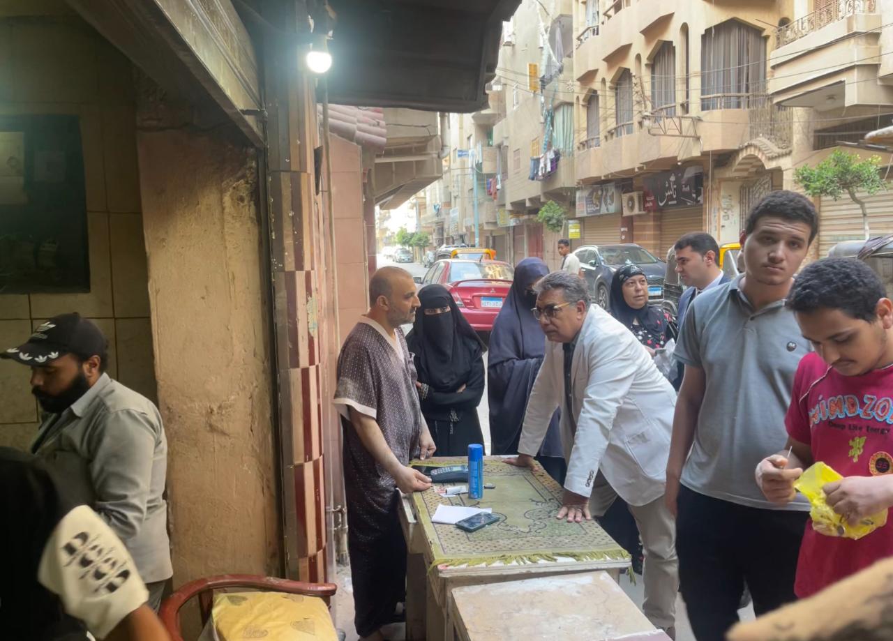 محافظ الدقهلية في جولة مفاجئة بالمنصورة (6)