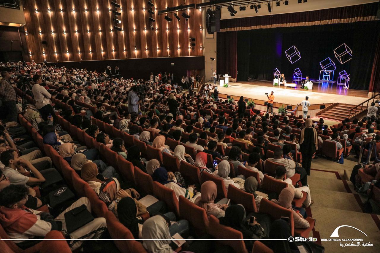 أبو هشيمة يستعرض مسيرة نجاحه أمام طلاب الثانوية العامة (4)