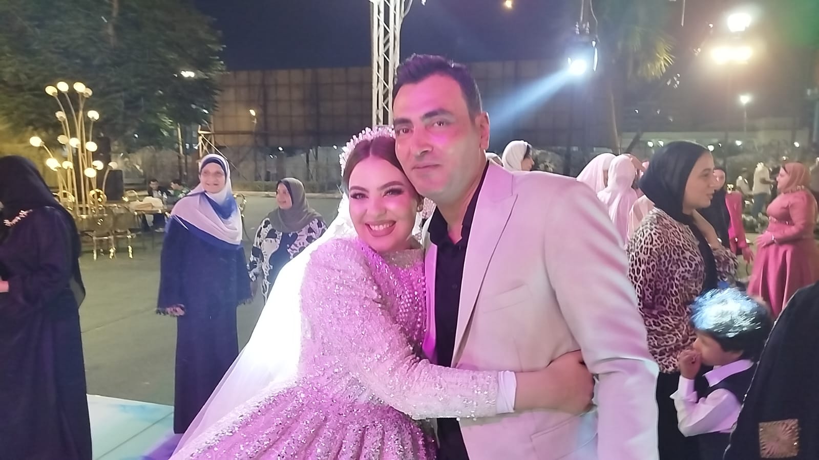 حمادة هلال يشارك  في زفاف ابنة الشاعر هادى ابو اليزيد رغم مرضه (4)