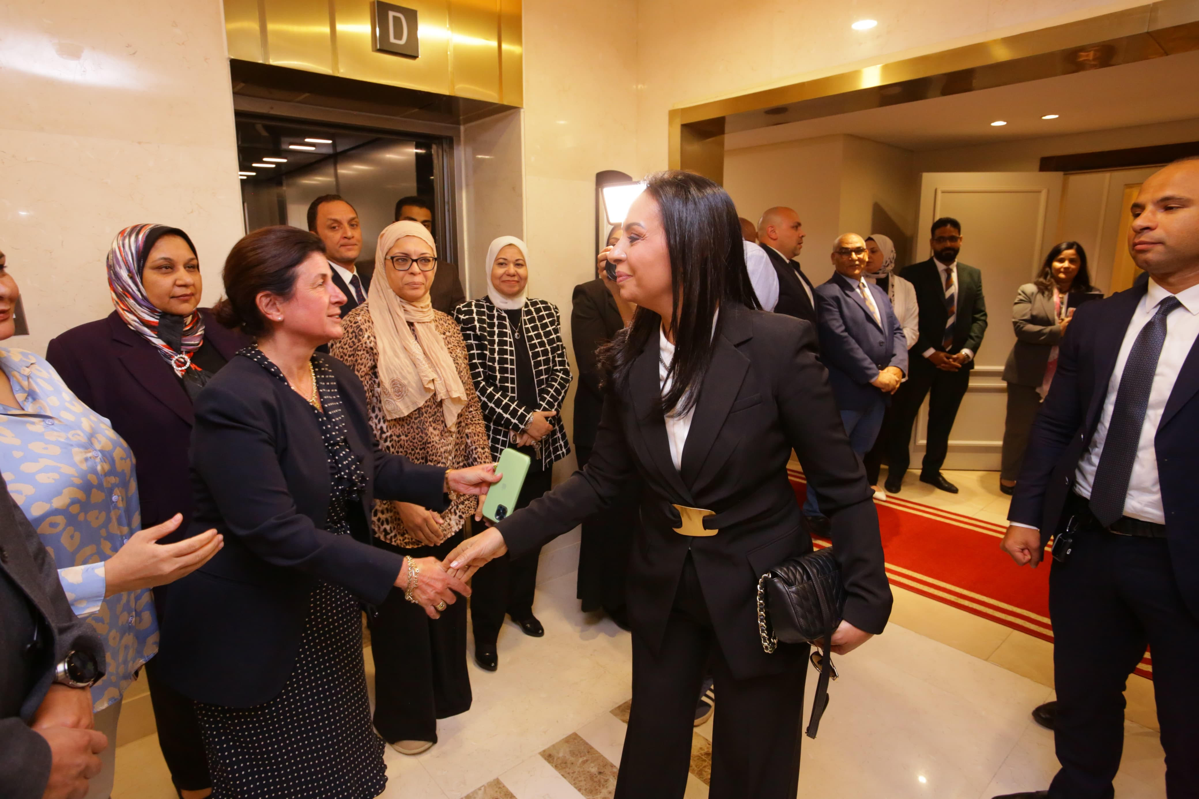 الدكتورة مايا مرسى وزيرة التضامن الاجتماعى تصل مقر الوزارة