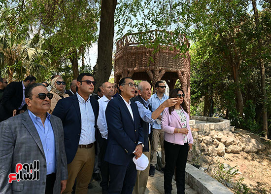  تفقد الدكتور مصطفى مدبولي لمشروع إعادة إحياء حديقة الأزبكية التراثية (4)
