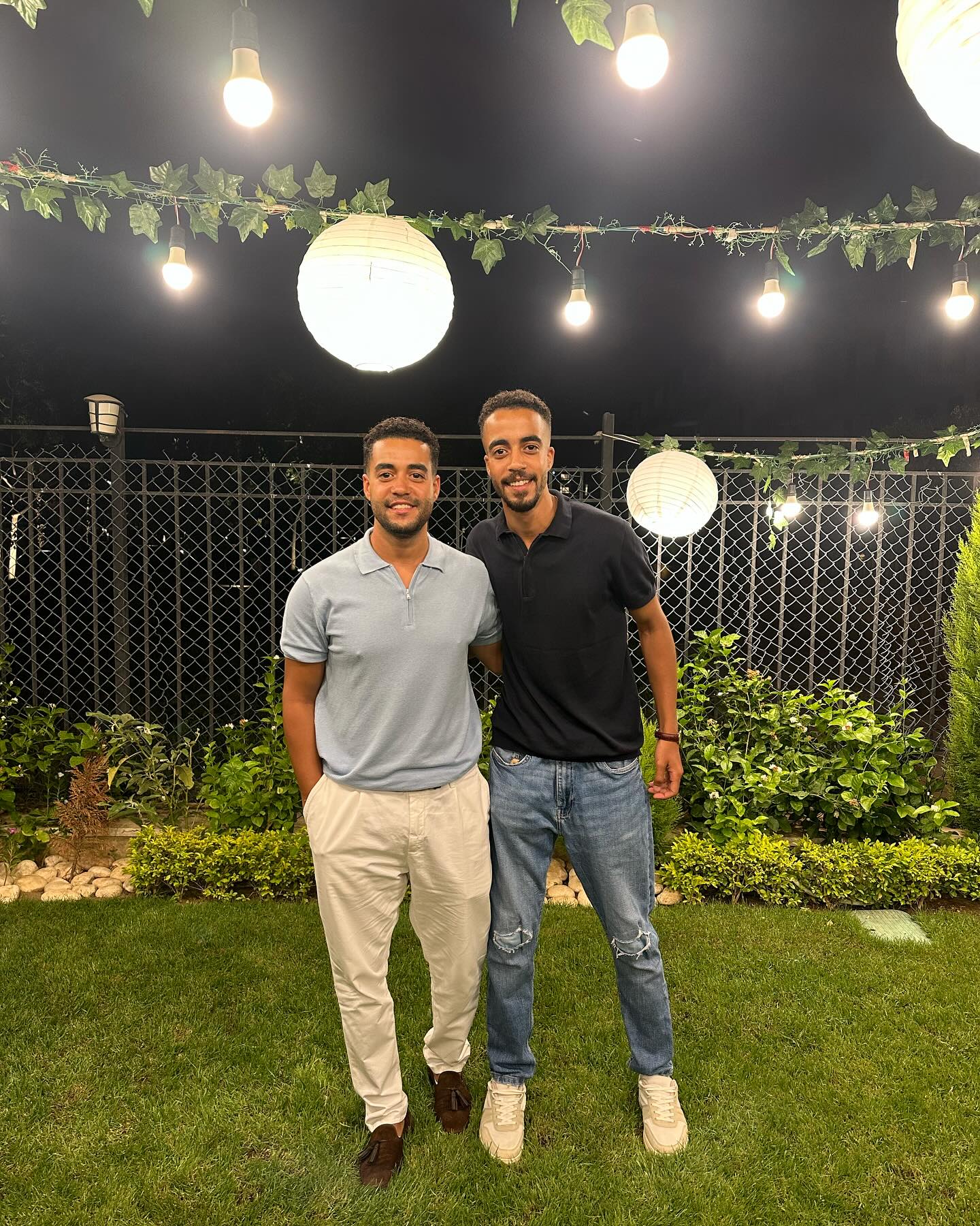 خالد انور وشقيقه