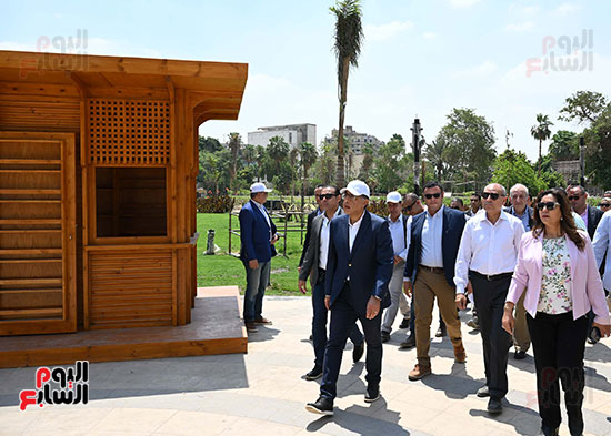  تفقد الدكتور مصطفى مدبولي لمشروع إعادة إحياء حديقة الأزبكية التراثية (8)