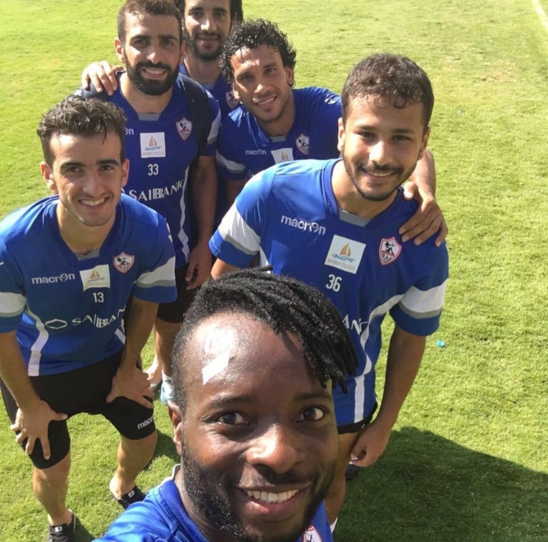 رفعت مع لاعبى الزمالك