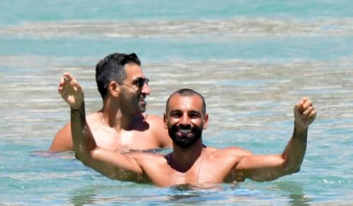 محمد صلاح في اليونان (8)
