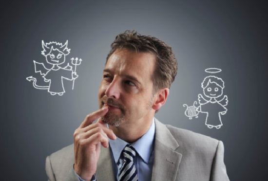 شخص يركز شخص يركز