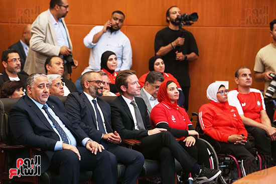 مؤتمر الإعلان عن الزي الرسمي للبعثة الأولمبية والبارلمبية المصرية في باريس (2)