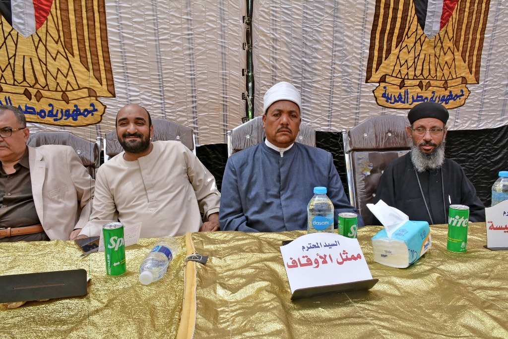 ممثل الأزهر وممثل الكنيسة 