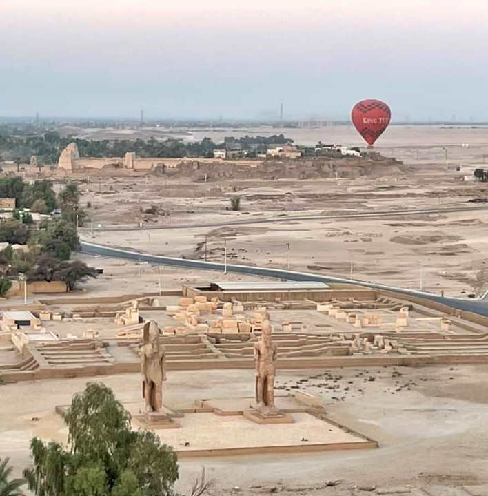 جانب من رحلات البالون بين معابد البر الغربى