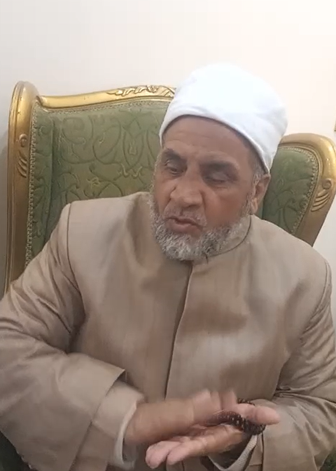 الشيخ حسين محمد أبو العنين، إمام وخطيب بالأوقاف،