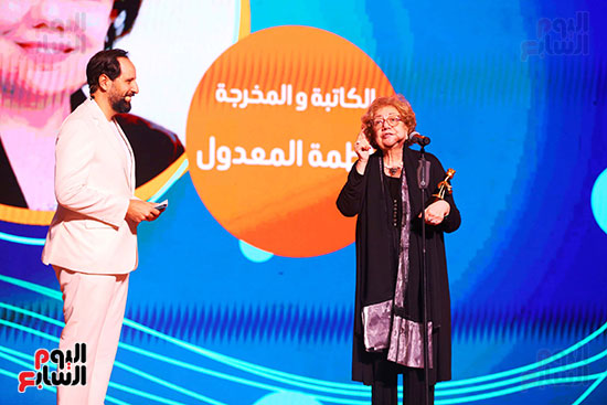 الكاتبة والمخرجة فاطمة المعدول مع أحمد أمين الكاتبة والمخرجة فاطمة المعدول مع أحمد أمين