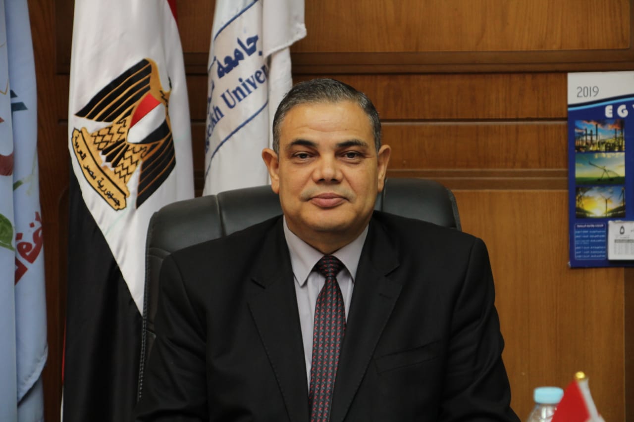 د. عبد الرازق دسوقي رئيس جامعة كفر الشيخ د. عبد الرازق دسوقي رئيس جامعة كفر الشيخ