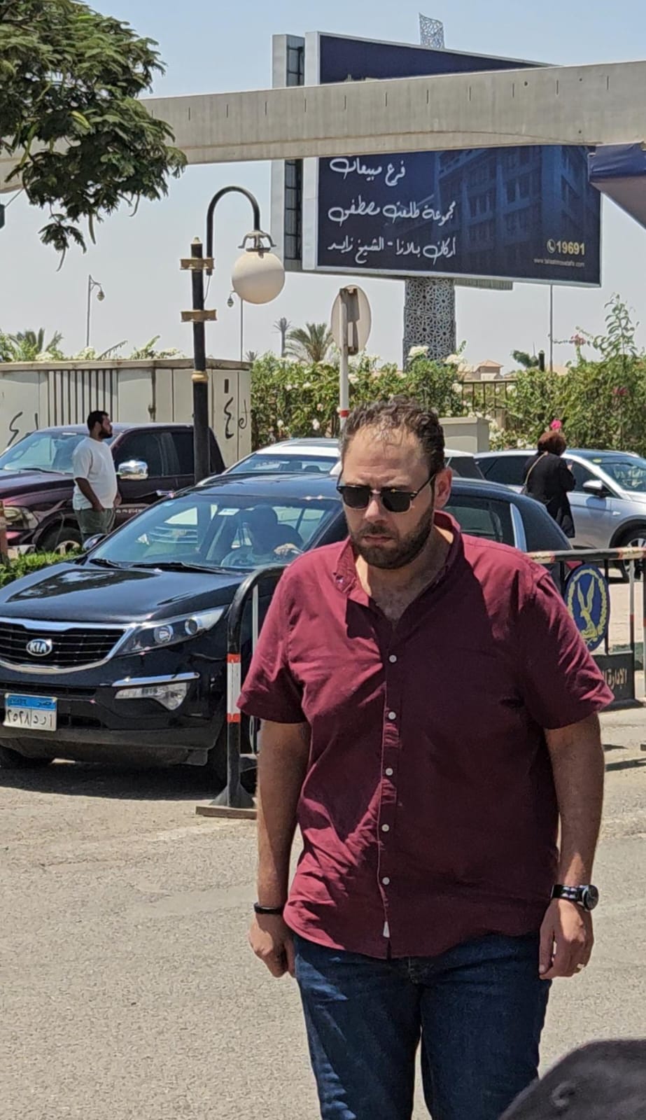 محمد على رزق فى جنازة المنتج الفنى تامر فتحى