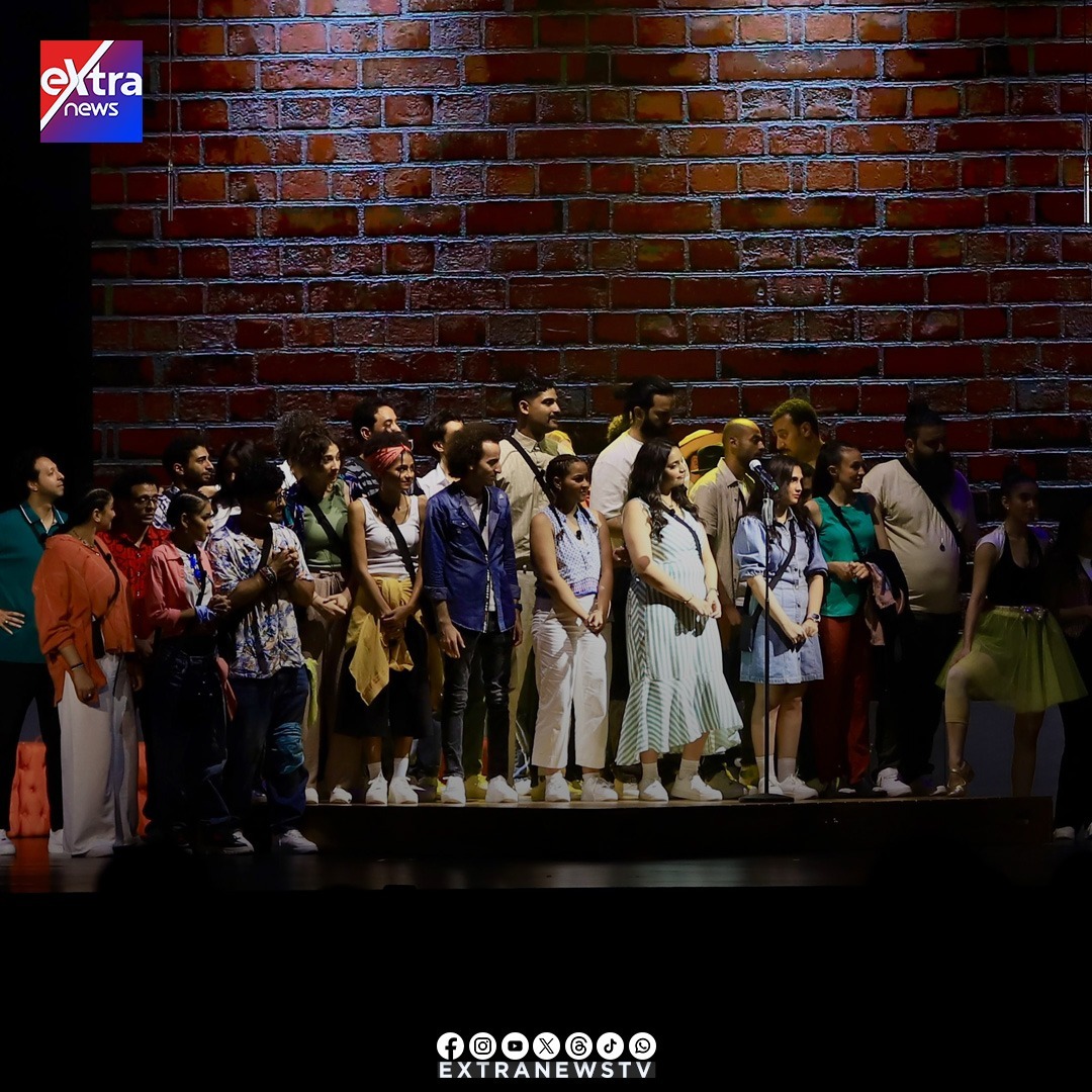 كوميديا ورقصات استعراضية بمسرحية الشهرة فى مهرجان العلمين الجديدة للمخرج خالد جلال (3)