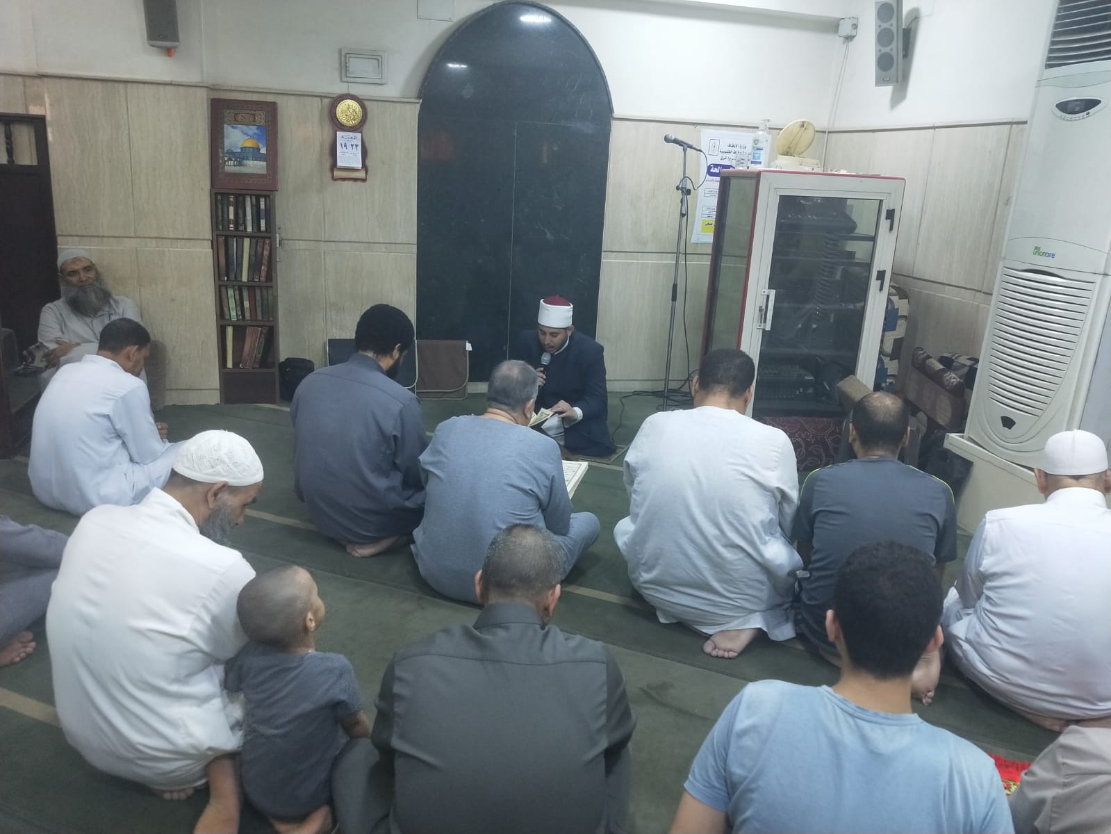 إقبال المواطنين على القراءات العامة إقبال المواطنين على القراءات العامة