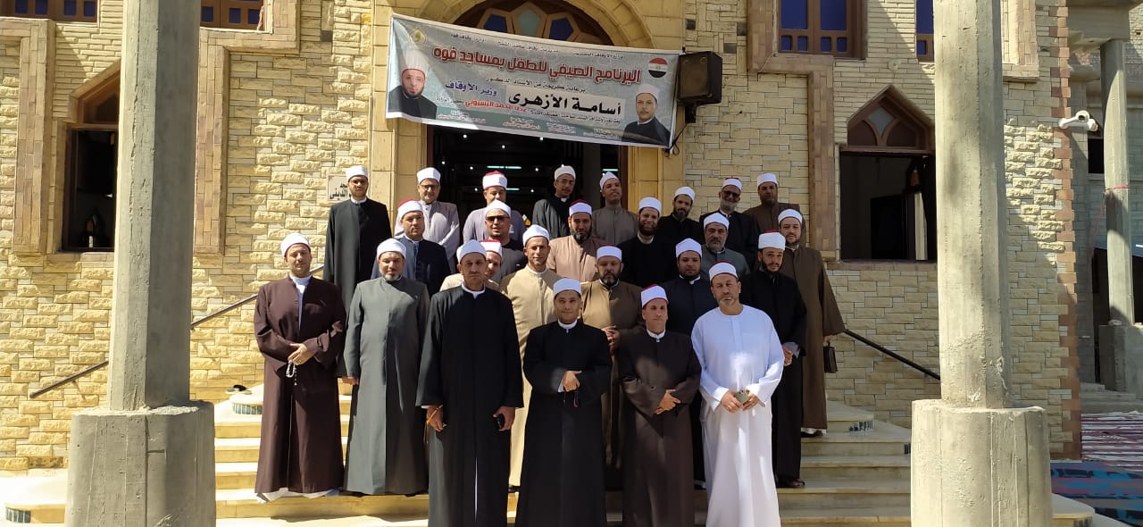 أعضاء القافلة الدعوية في مساجد فوه أعضاء القافلة الدعوية في مساجد فوه