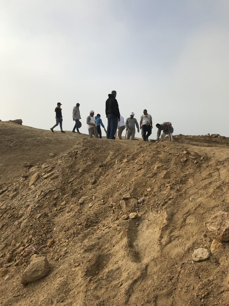 البعثات الأثرية في القرية