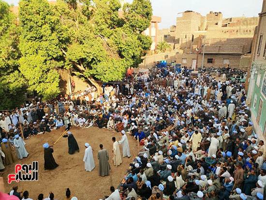 لعبة-التحطيب-بالمولد-السنوي-للسلطان-عبد-الجليل