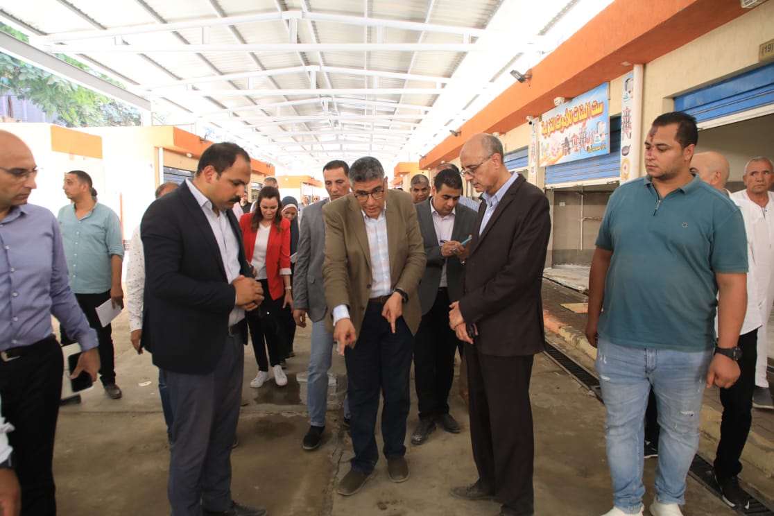 محافظ ة الجيزة يتفقد الأسواق الجديدة