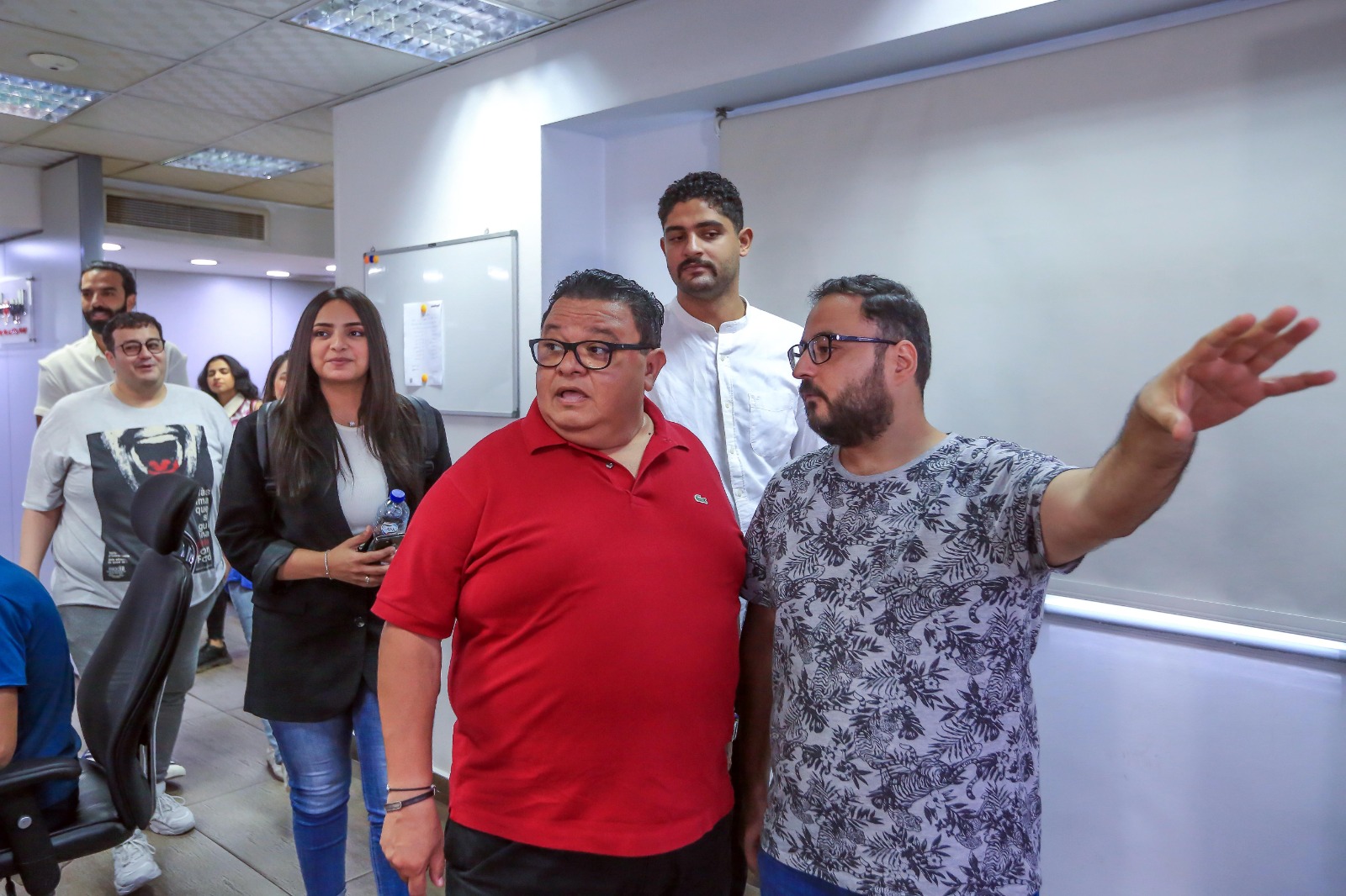 اليوم السابع يكرم المخرج خالد جلال وصناع مسرحية الشهرة بعد عرضها بمهرجان العلمين (10)