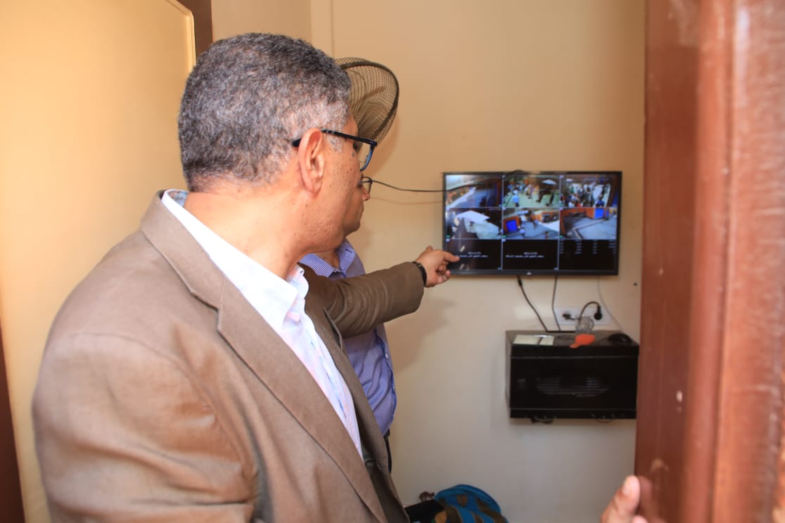 الأسواق مجهزة بأنظمة مراقبة