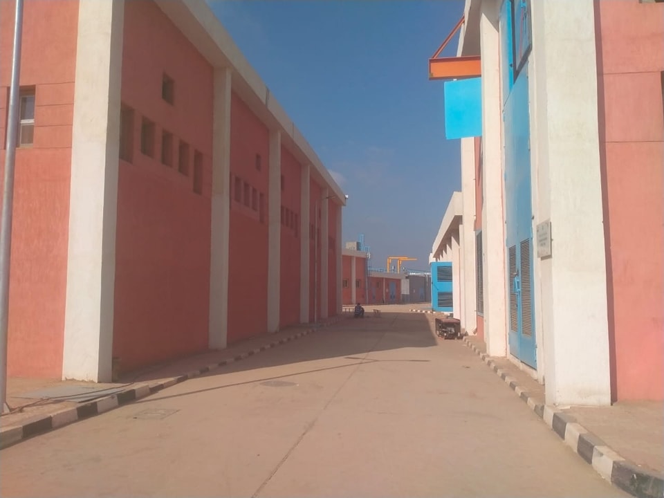 المحطة من الداخل