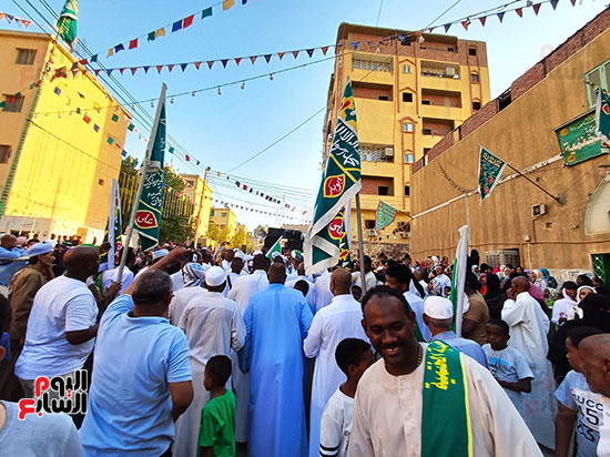 ‪جانب-من-زفة-المولد