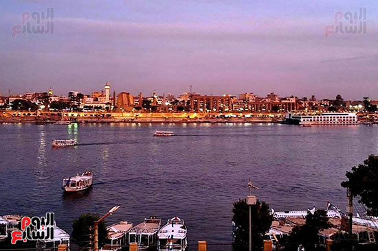يعد نهر النيل المعلم الأبرز في بلاد الملوك، عاصمة الحضارة القديمة. يعد نهر النيل المعلم الأبرز في بلاد الملوك، عاصمة الحضارة القديمة.