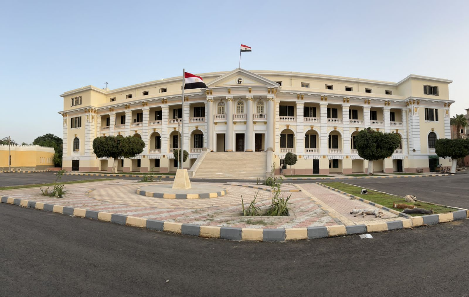 المدرسة