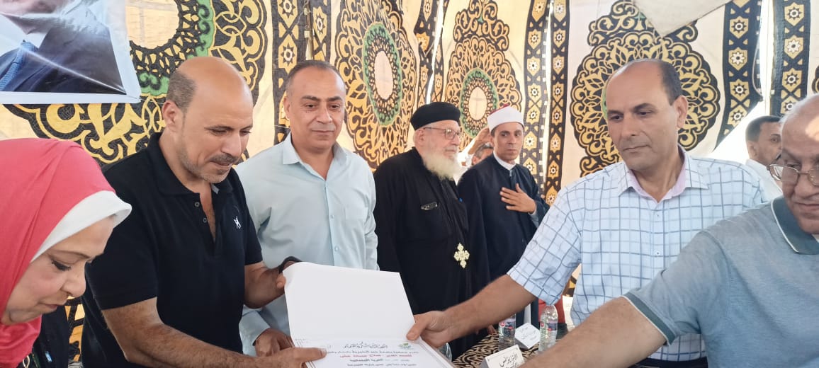 جزء من التكريم في احتفالية التضامن مع نبروه جزء من التكريم في احتفالية التضامن مع نبروه