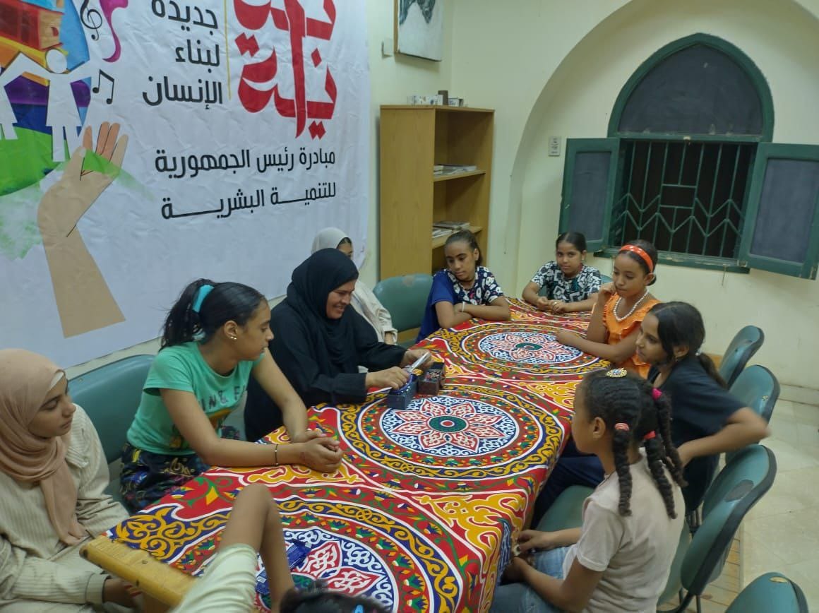 جانب من ورش فنية لقصور الثقافة ضمن مبادرة بداية جديدة بالأقصر