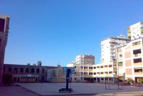 فناء مدرسة الثانوية العسكرية للبنين بالمنصورة