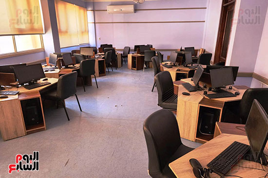 تجهيزات ict lab داخل المدرسة