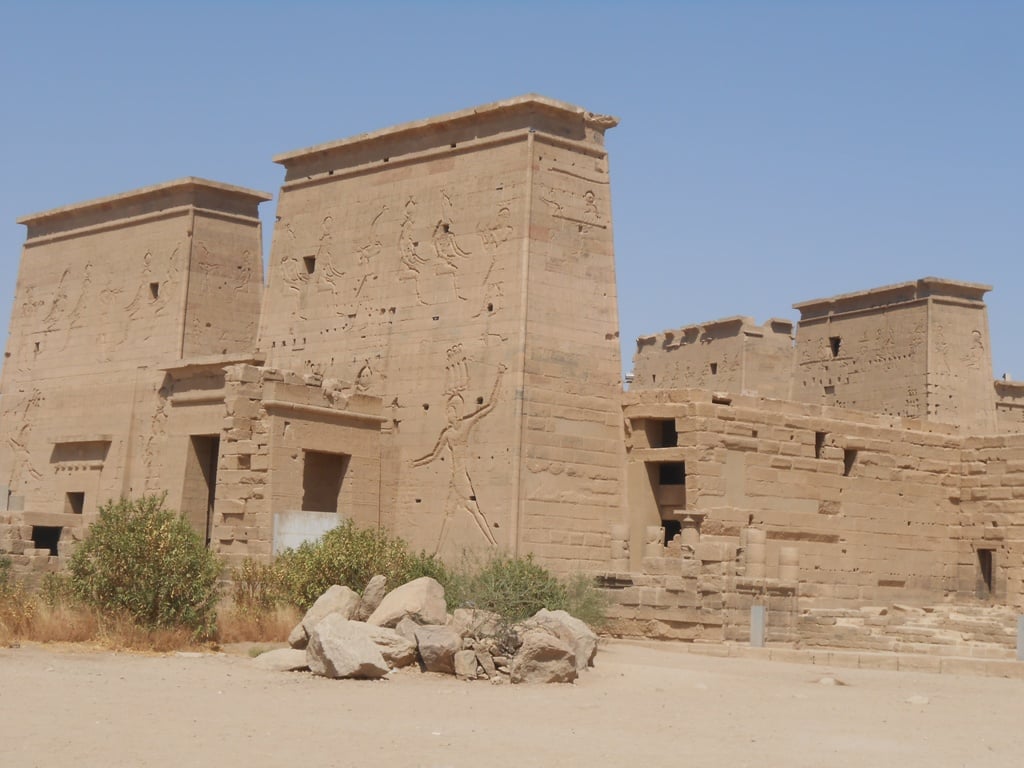 ‪معبد فيلة قبل التطوير