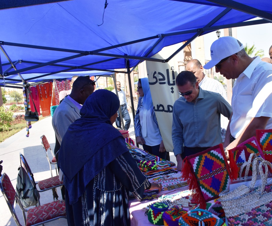 معرض أيادى مصر بأسوان