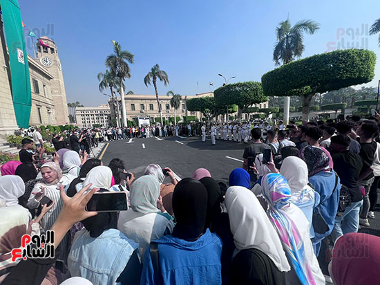 جامعة القاهرة تحتفي بطلابها