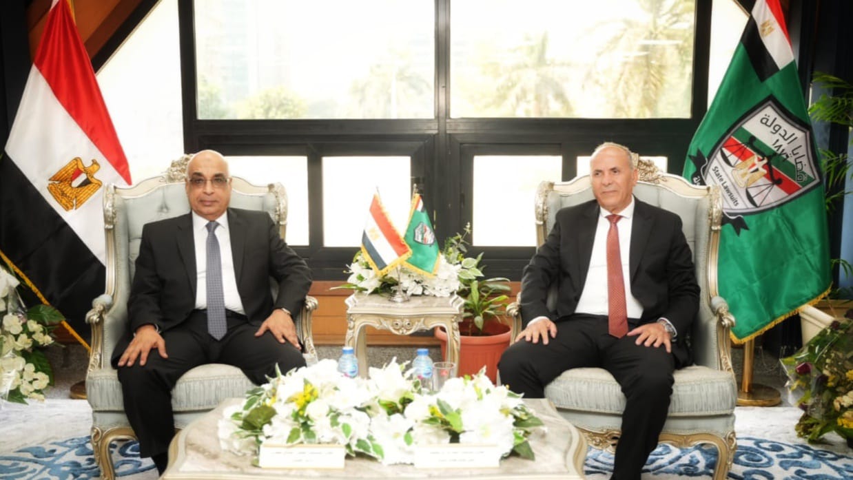 وزير العدل ورئيس قضايا الدولة