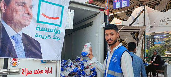 الفرخة-بـ-112جنيه..-مبادرة-مؤسسة-حياة-كريمة-لتوفير-لحوم-مدعمة-لأهالى-الشرقية-(2)