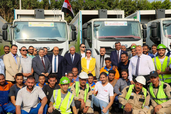 جولة لوزيرة البيئة بالمنطقة الشرقية بجراج النزهة والمحطة الوسيطة بالمطرية (6)