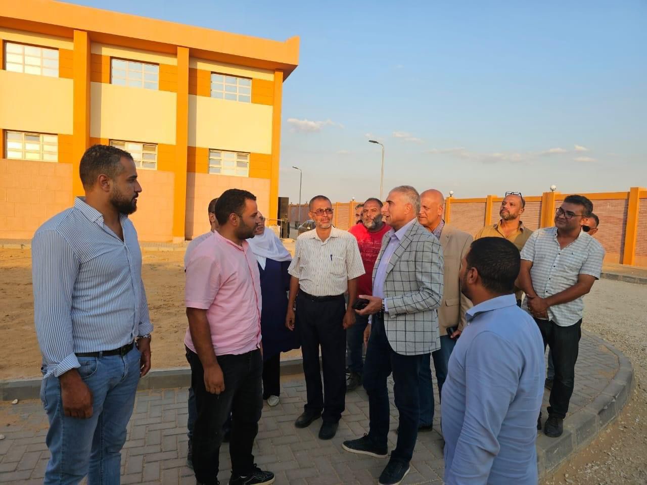 خلال الجولة (6)